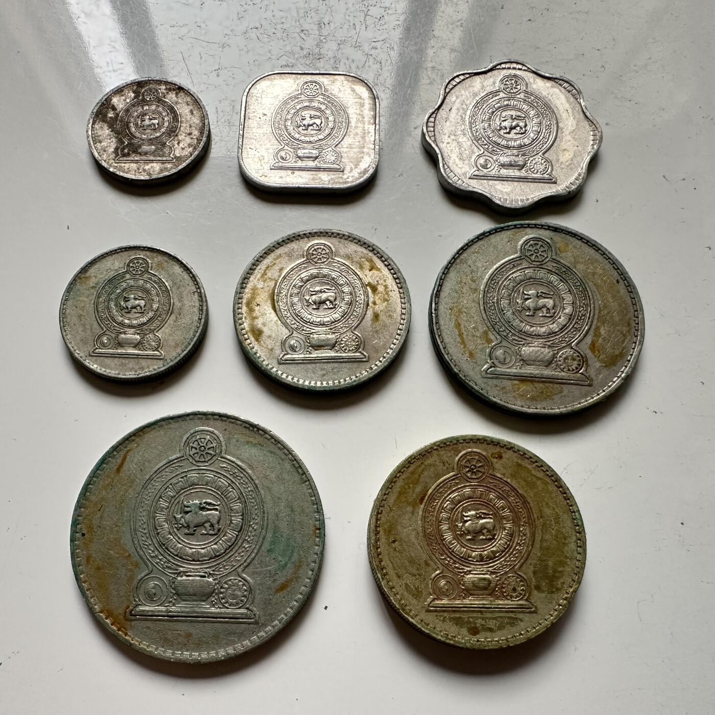 🌹外币初藏🌹🐯2025年第64场  每周二四六晚8️⃣点 接代拍 斯里兰卡八枚套
