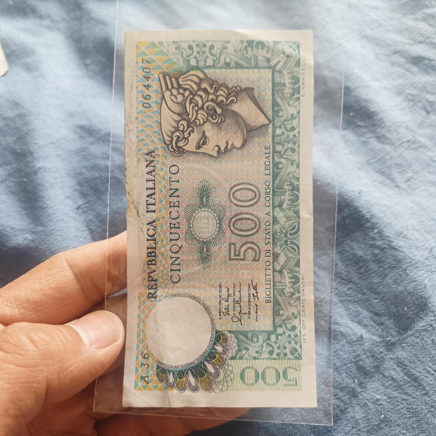 泡泡币外币第五十一场可代拍15038385335微信 意大利5百