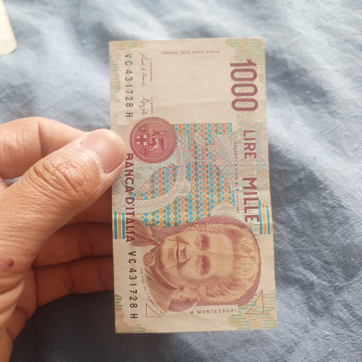 泡泡币外币第五十一场可代拍15038385335微信 意大利一千