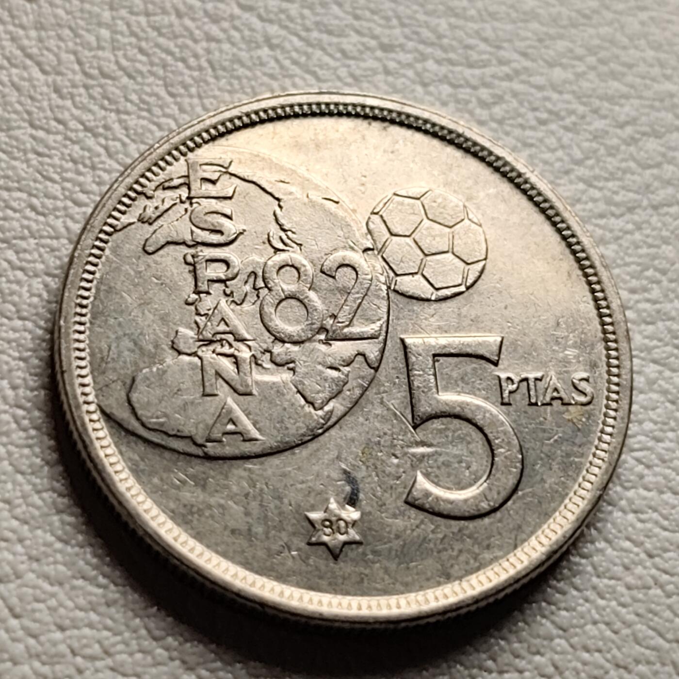 泉币菌-第38场-各国散币 82足球纪念币 胡安一世 西班牙5比塞塔铜镍硬币 23.0毫米 5.5克