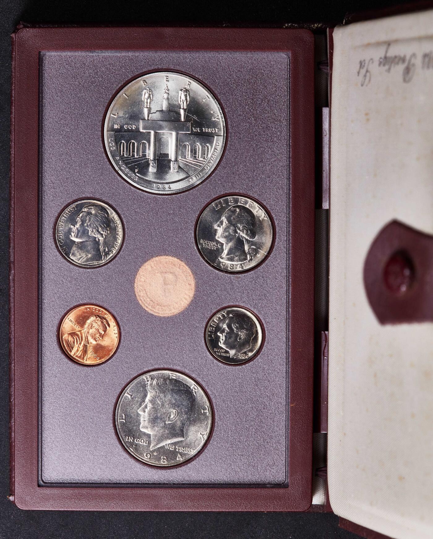 【俄甄集藏】2025年(040) 06-25星期三晚 19:00 全场包邮