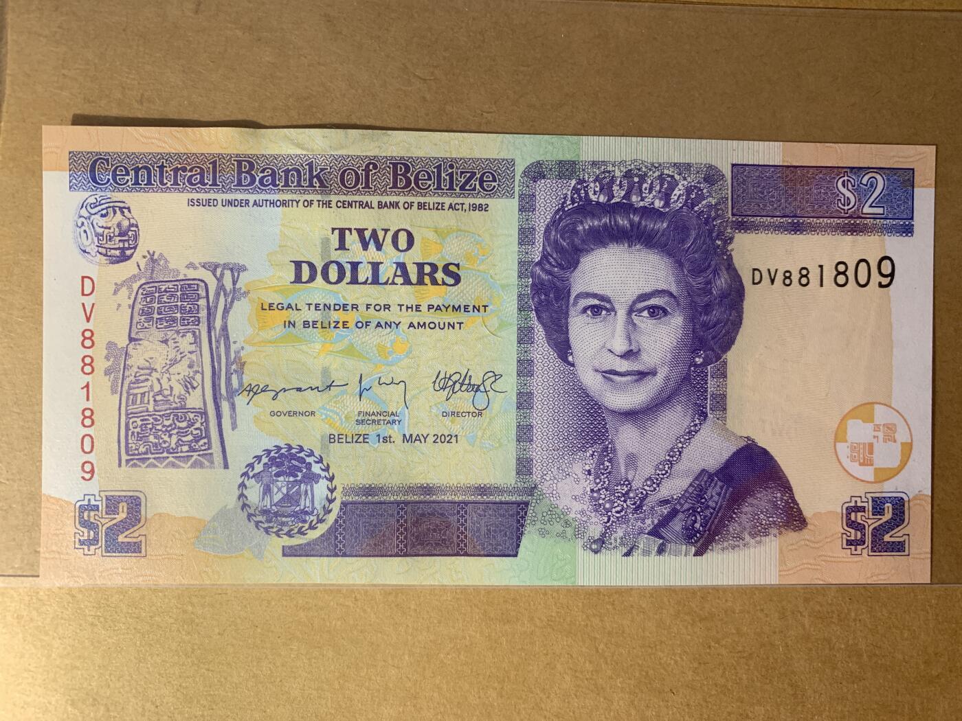 【礼羽收藏】🌏世界钱币拍卖第124期 【DV881809】全新UNC 2021年伯利兹2面值纸币 女王钞 无3457尾809 倒置号