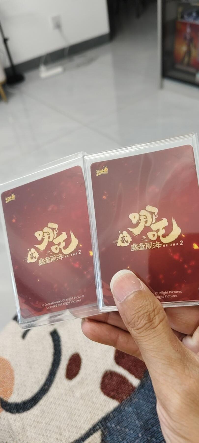 秋原瞳的小店第十六期（火辣辣的夏天，卡游最火哪吒和昆仑万象最火项目激情碰撞） 卡游哪吒灵焰包scr一对2弹哪吒敖丙