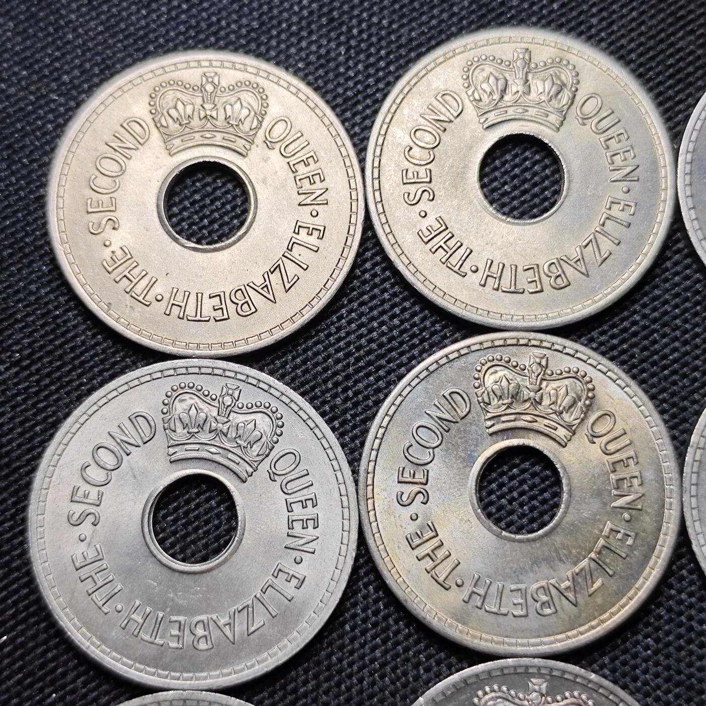 KK钱币收藏小铺 第300期 百期特拍3连拍第2场  周末发货  斐济1便士9枚中孔 好品！热门品种！
