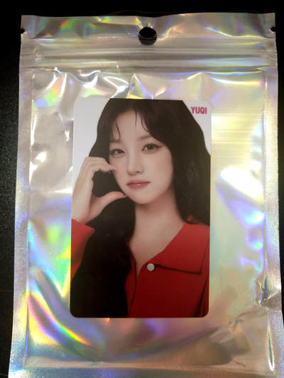 【持续收拍品】-琦卡当当铺～第40期★★~支持寄存★★~【9点40结束】扫码加群抽[包邮券]~ - 代言卡-宋雨琦-PVC-小卡-红衣比心-1张（材质是PVC的）