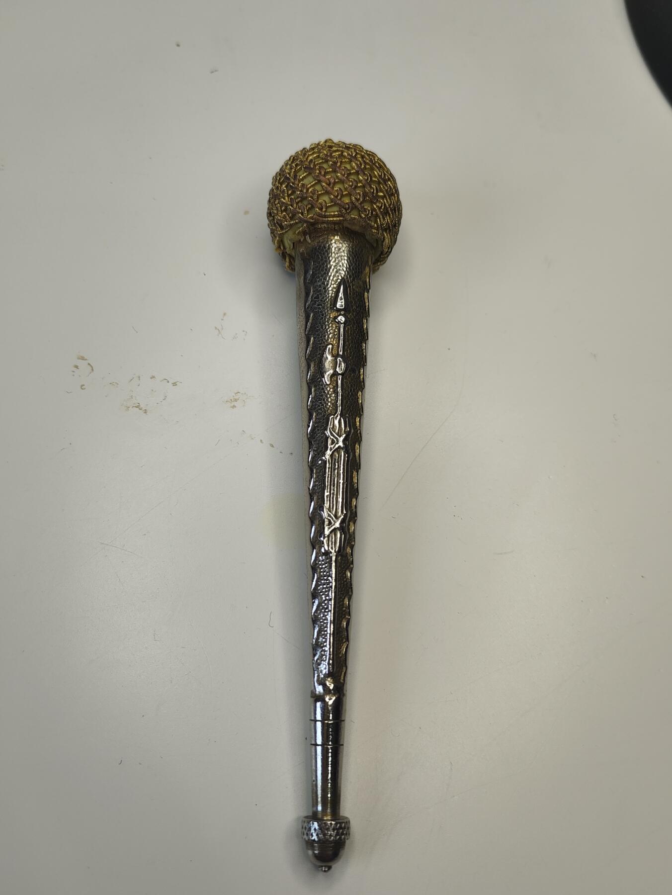 新时代收藏徽章红藏拍卖(第二十场)  周末愉快 意大利军服绶带吊坠 上做有法西斯图案