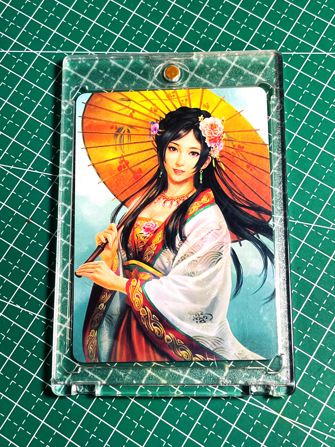 显眼宝19期 那些巅峰颜值 【带卡砖】超美的三国志人物画像 重绘版 大乔一张  磨砂防水 彩闪工艺 尺寸 63*88