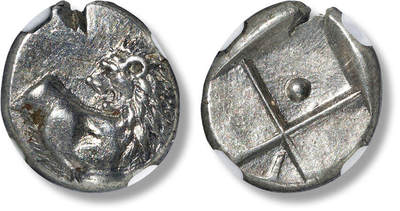 上海匡时2025年春季拍卖会 古希腊 切尔松尼索斯1/2德拉克马银币一枚，公元前350-300年，面值：1/2德拉克马，正面：回头狮子图案，背面：四格戳记，NGC评级，评级编号：6055214-036