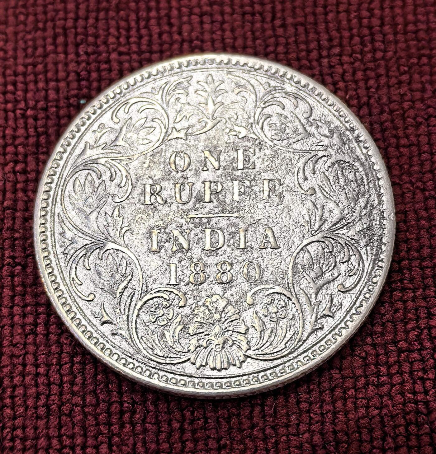 南宋泉阁俄币 外币 国币 专场第十二期【送拍无额外佣金】 英国 英属印度 1880年 维多利亚1卢比银币 通货好品