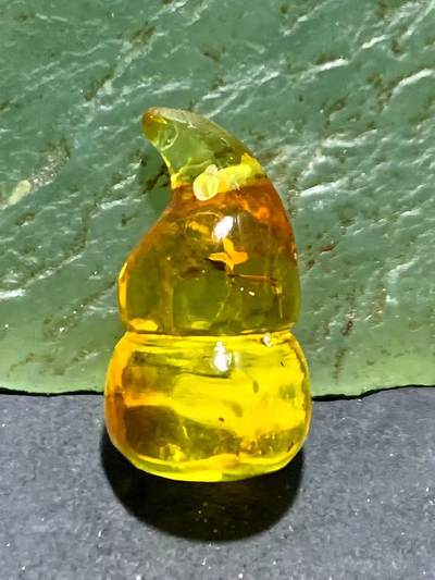 天然乌克兰原矿蜜蜡葫芦一个， - 天然乌克兰原矿蜜蜡葫芦一个，