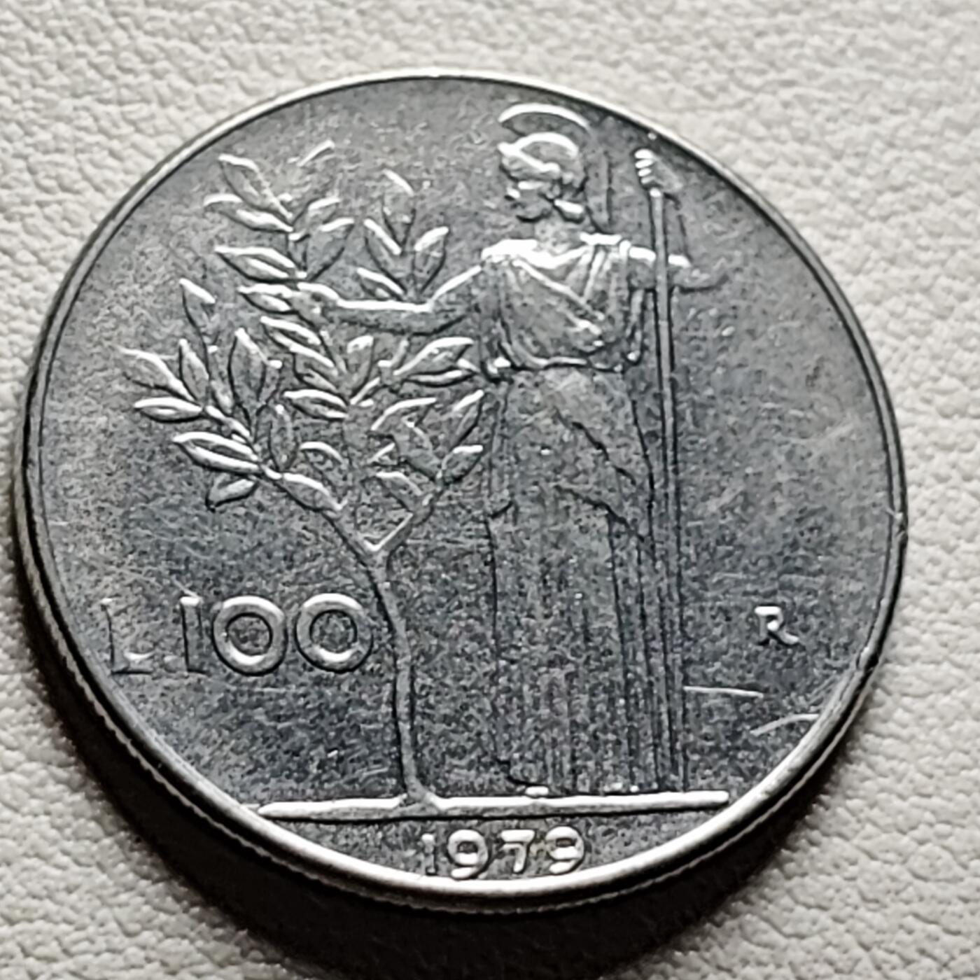 泉币菌-第40场-各国老币福利场 意大利早期100里拉 月亮和记忆女神密涅瓦 不锈钢币 27.8mm