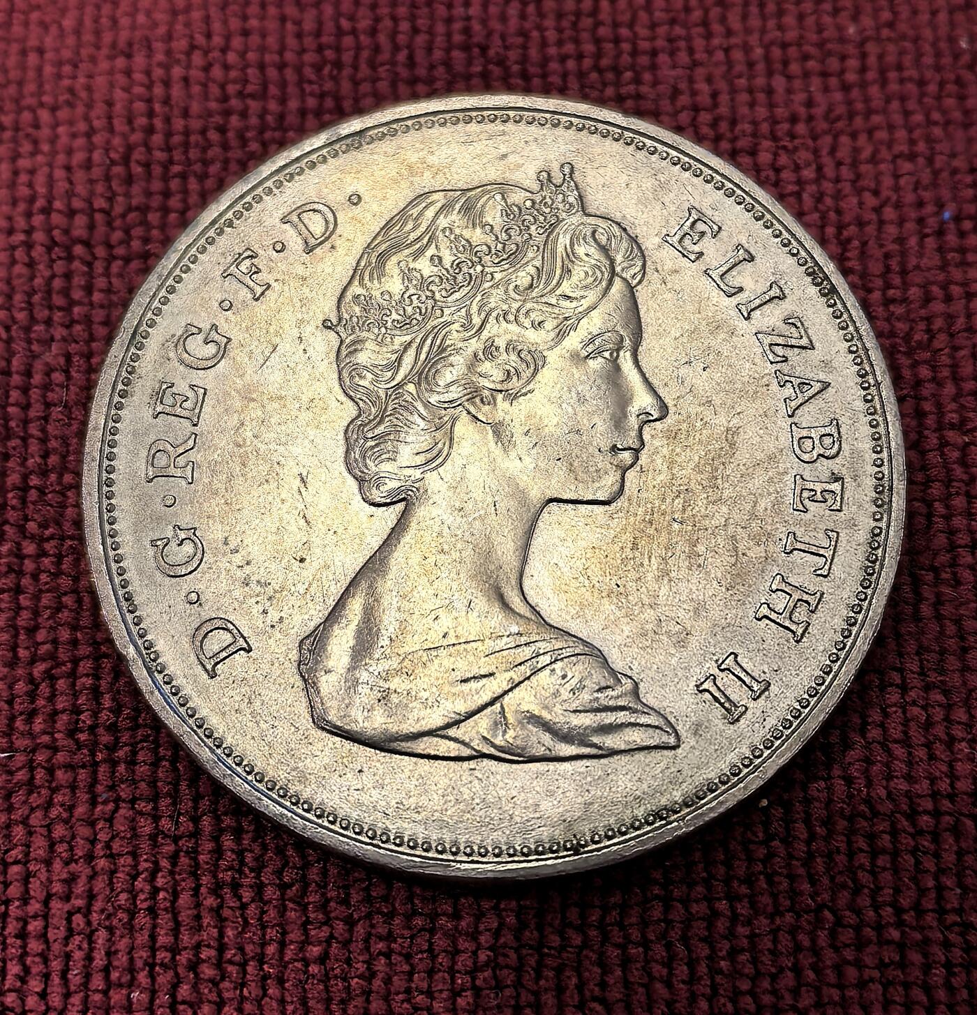 南宋泉阁俄币 外币 国币 专场第十二期【送拍无额外佣金】 英国 1981年 伊丽莎白二世 黛安娜王妃结婚纪念大型铜镍币 好品 镜面工艺