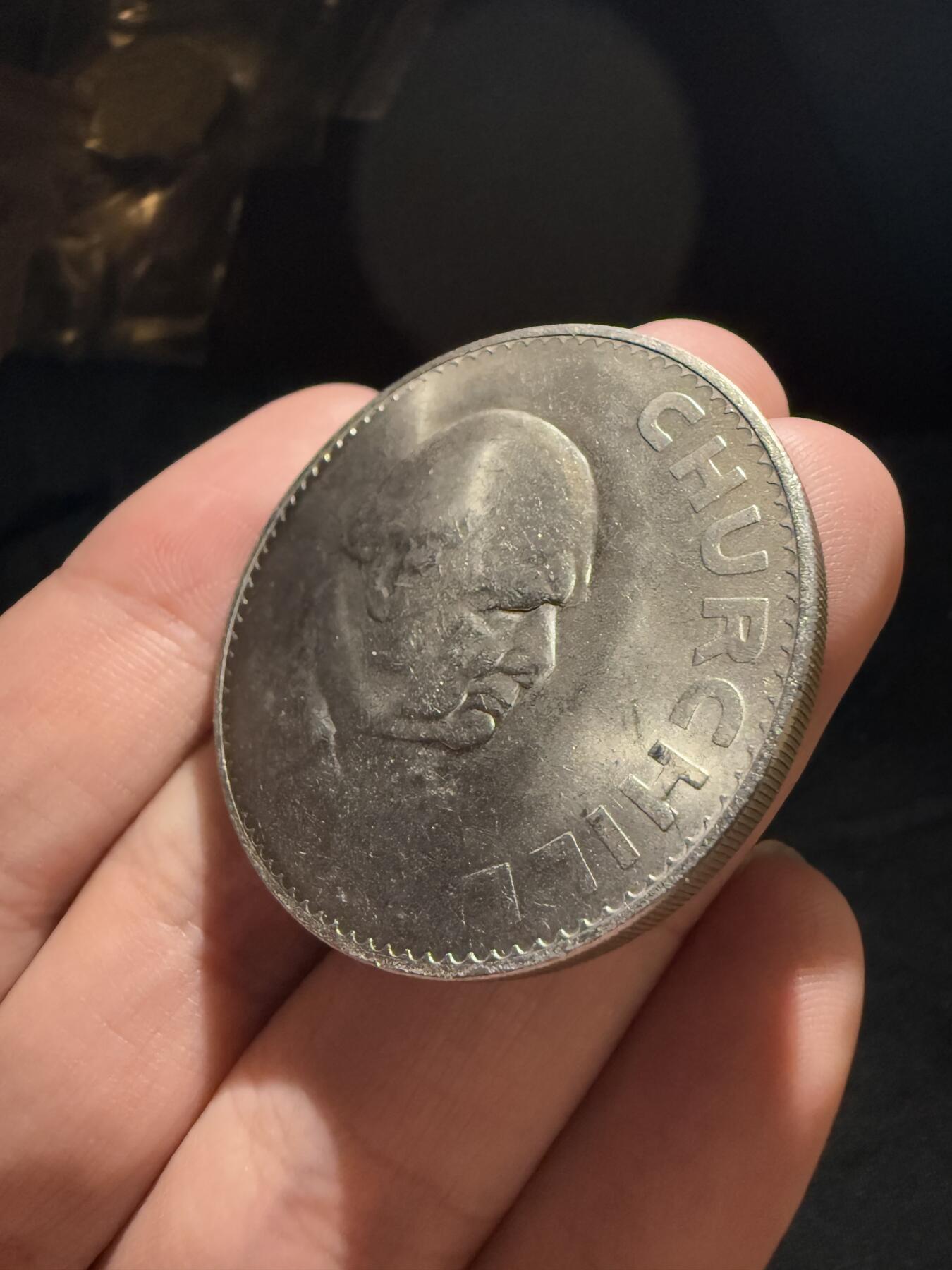 南宋泉阁俄币 外币 国币 专场第十二期【送拍无额外佣金】 英国 1965年丘吉尔纪念大型铜镍币 近未流通 双面转光 好品