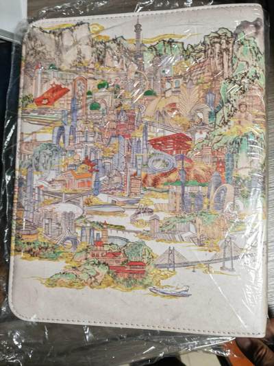 第114期阳大大卡牌拍卖第114期（持续收拍品，周五晚上九点截拍，进群福利早知道） 【卡册】莹彩意 观国之光 卡册  揉合了所有省份名山大川手绘 极具设计感的卡册 已绝版  全新未使用 (不带卡页）