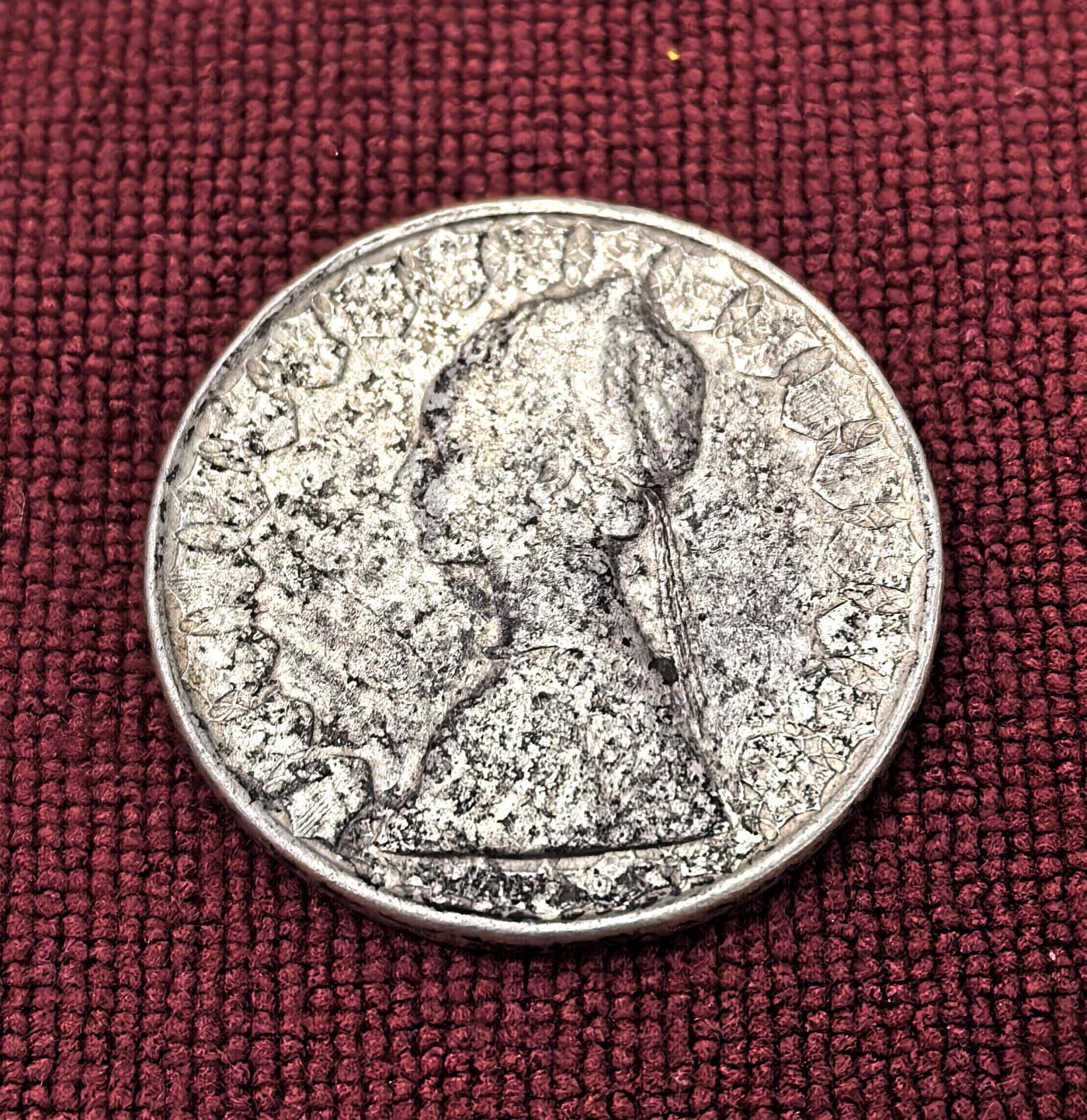 南宋泉阁俄币 外币 国币 专场第十二期【送拍无额外佣金】 意大利 1960年 帆船少女500里拉银币 11g 835银 通货