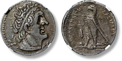 上海匡时2025年春季拍卖会 古希腊 托勒密二世四德拉克马银币一枚，公元前285/4-前246年托勒密二世发行，阿克托勒迈斯造币厂打制，正面戴束发带的托勒密一世面左像，背面鹰站在宙斯霹雳枪上，寓意托勒密王朝受希腊主神宙斯的庇护，币文“托勒密救世主”，NGC评级，评级编号：6290614-012，此币为著名收藏家Slton旧藏