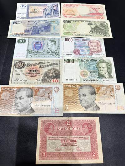 《外钞收藏家》第五百三十九期（本期有精品港币、美元刀币、补号、教育券）（本平台长期征集拍品、欢迎藏友们联系合作）  - 冰岛、印尼、瑞典、意大利等国家11张一起 非全新 品相如图