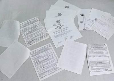 【麦稀奇收藏嘉年华】小驴勋章奖章收藏6月21日周六晚18点拍卖（有偿代拍送拍规则在简介最后，参拍须阅读规则后再参拍，关系到运费包装发货时效、真假辨别等关键信息，个人微信码在最后一个拍品） - 库克的资料复印件