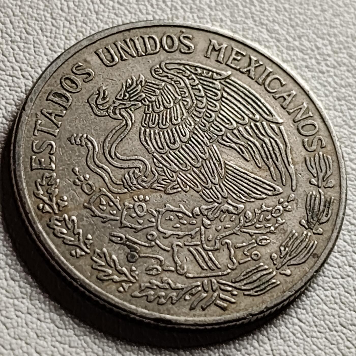 泉币菌-第40场-各国老币福利场 1974年墨西哥早期1比索大镍币 29mm 独立战争领袖莫雷洛斯 鹰蛇徽