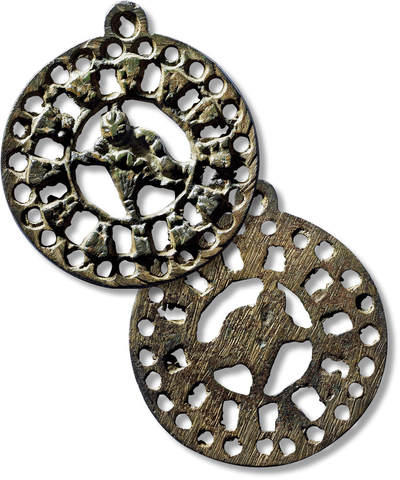 上海匡时2025年春季拍卖会 西辽荷叶童子镂空挂花一枚，直径：58.3mm，厚：3mm，重量：23.8g