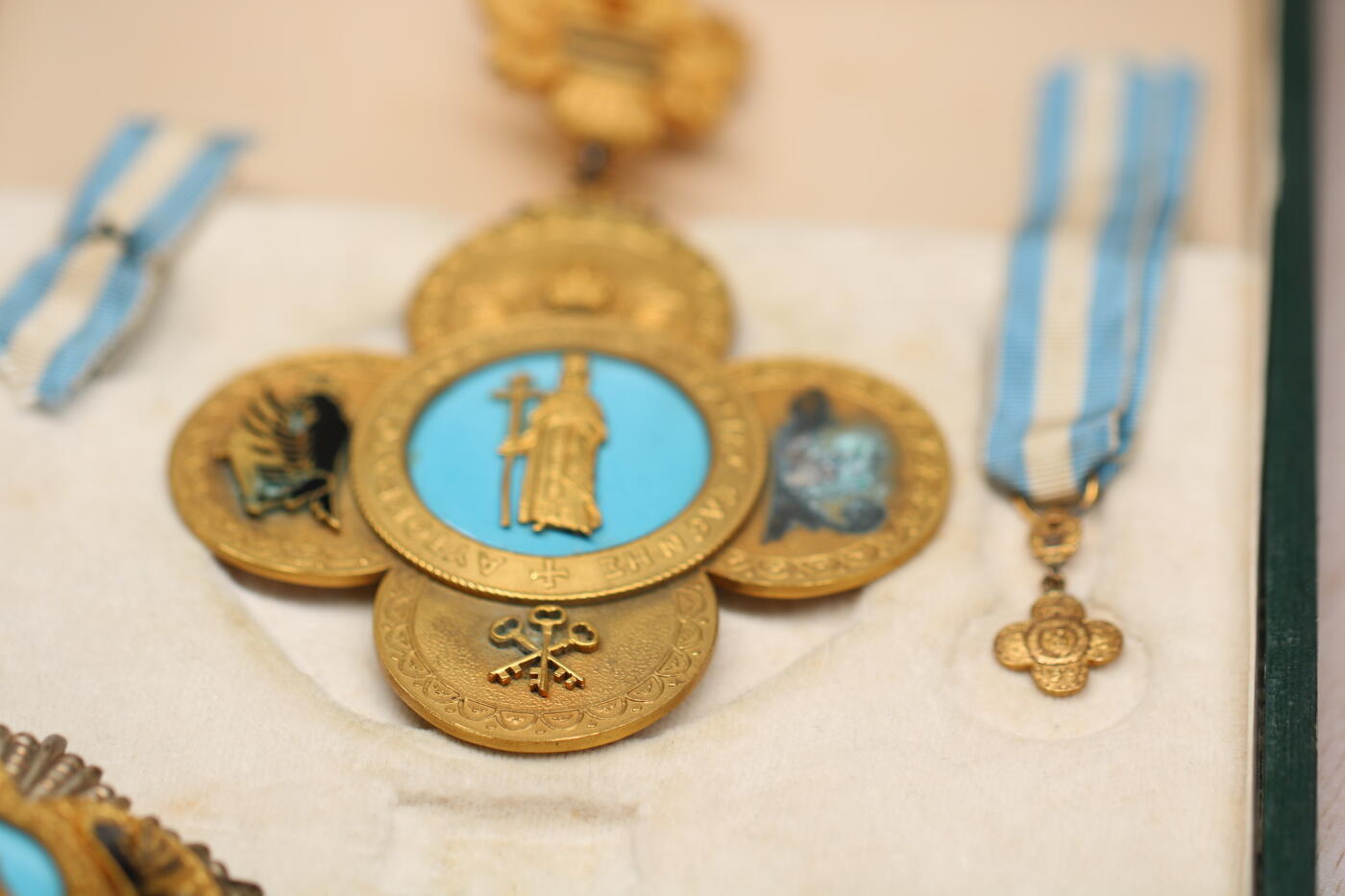 大猫徽章拍卖 第273期 欧洲教会章