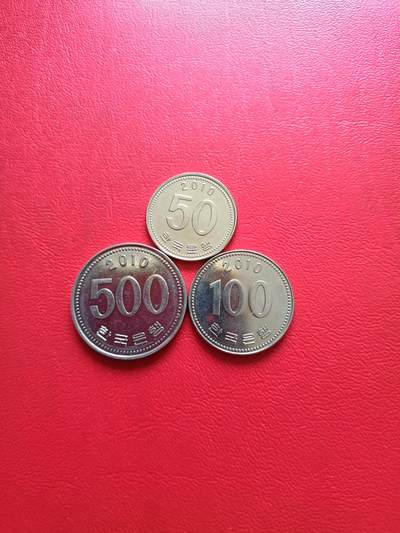 【云涧收藏】第三十八场 - 韩国2010年50、100、500元3枚，UNC