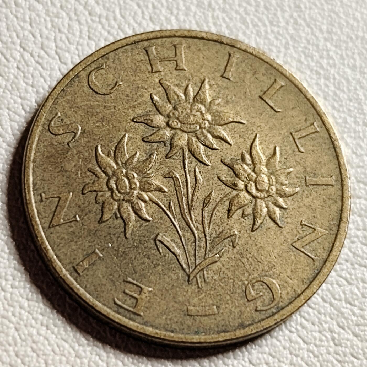 泉币菌-第41场-周末休闲福利场 奥地利早期1先令铜币。雪绒花