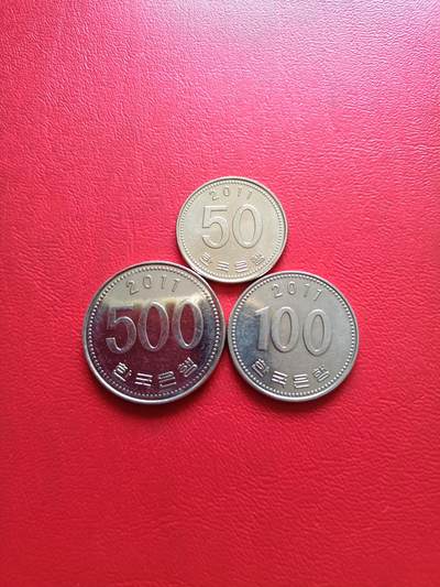 【云涧收藏】第三十八场 - 韩国2011年50、100、500元3枚，UNC
