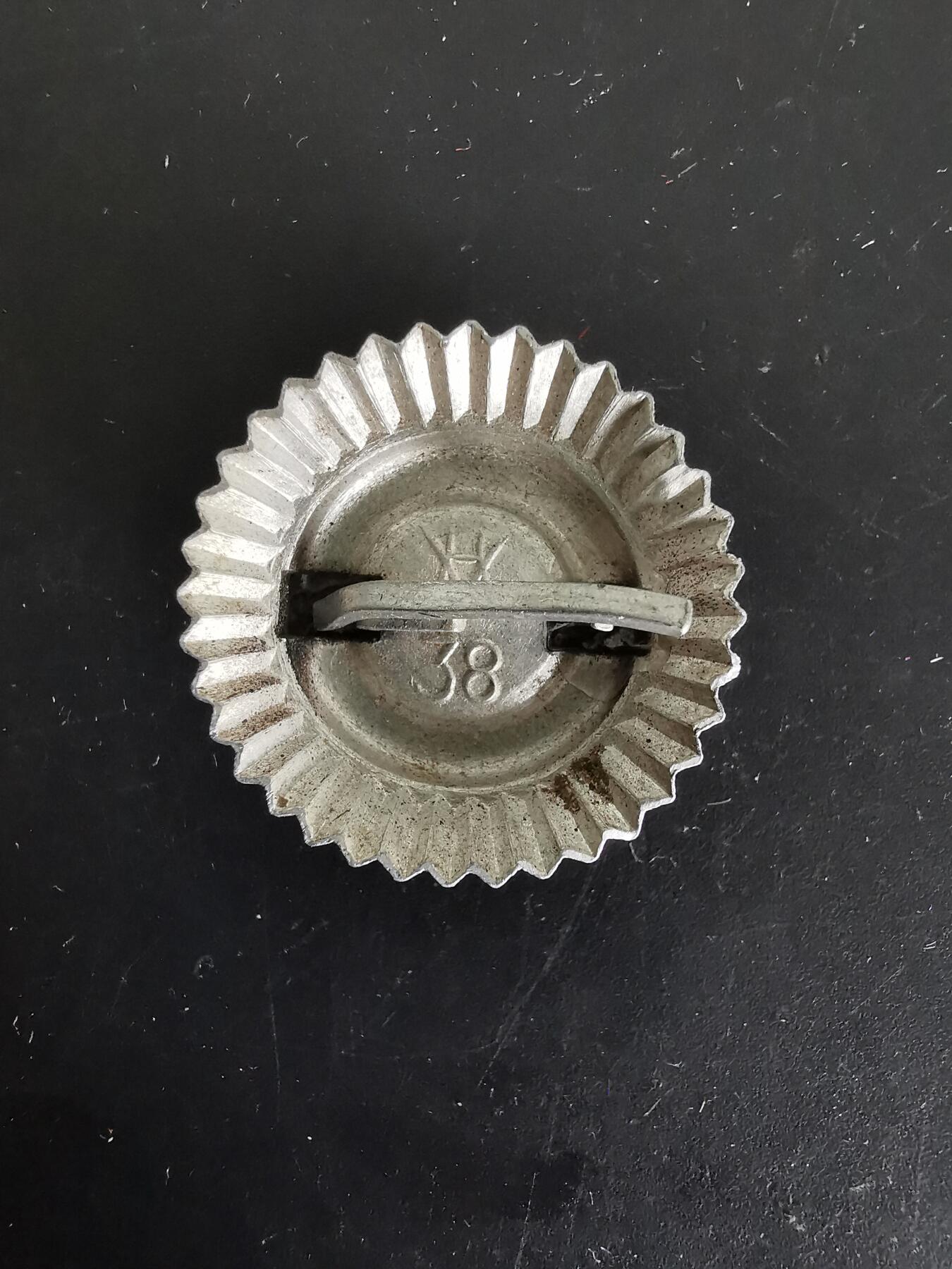 老王徽章第129期