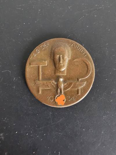 老王徽章第129期 - 德三1934年劳动节证章