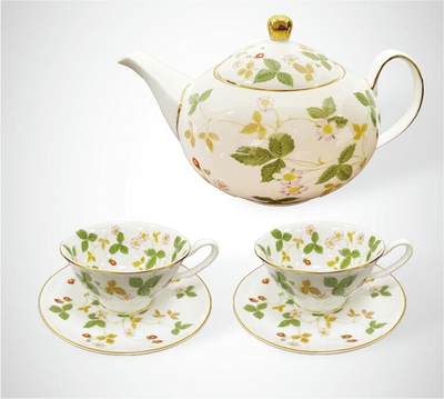 上海拍卖行2025年春季西洋艺术品拍卖会 - 英国Wedgwood"野草莓系列"下午茶套组(全新)