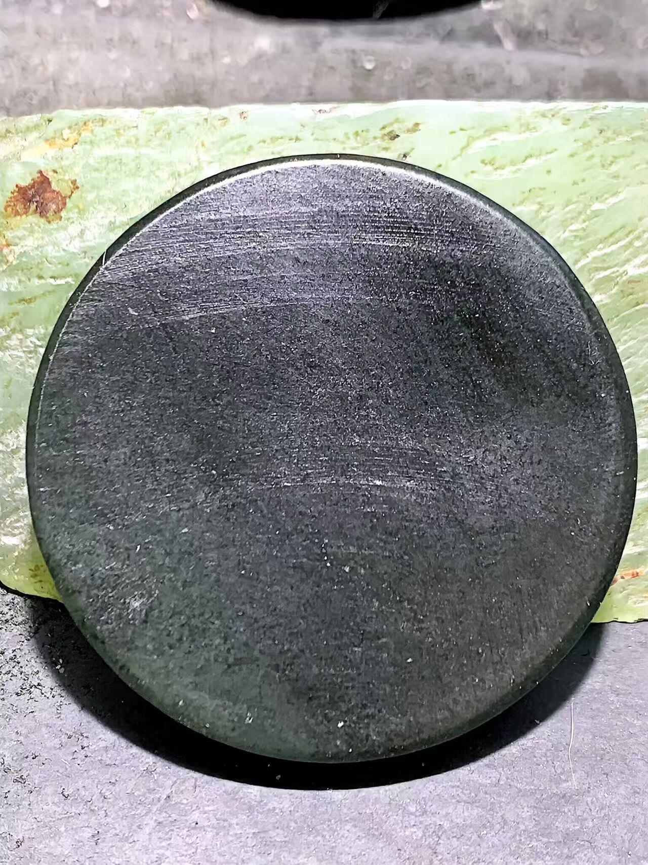 精美新疆和田青玉雕刻太极阴阳鱼兽面纹圆牌一块，