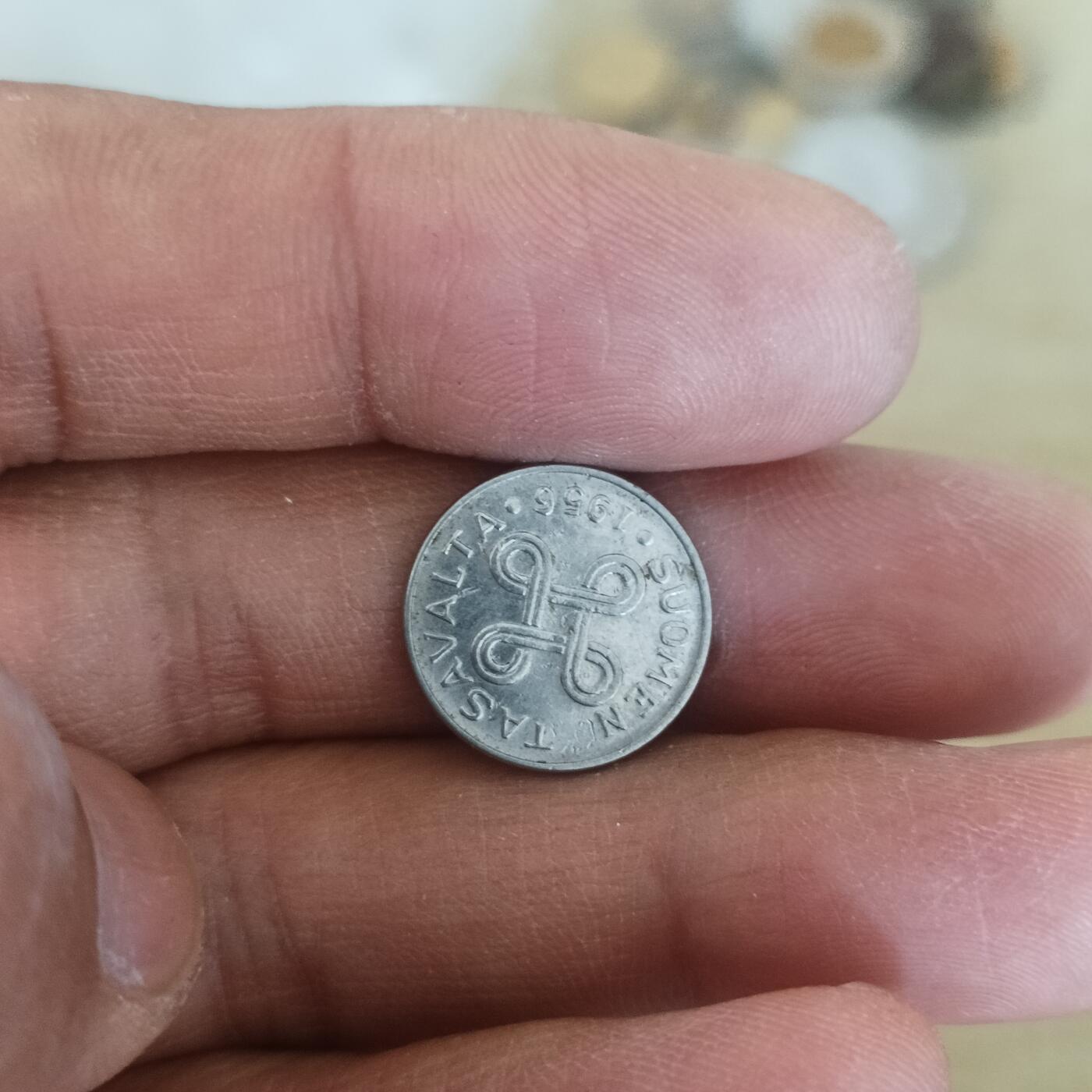 泡泡币外币第五十四场可代拍15038385335微信 少见芬兰56年一马克
