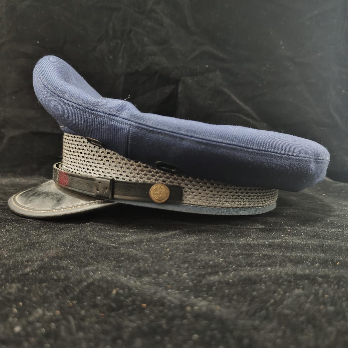 0元起拍勋章 第271期 咸鱼国勋章拍卖专场 6月25日（周三）下午6：00开始 稀少 日本铁道井查大檐帽 带冬季帽罩 55CM