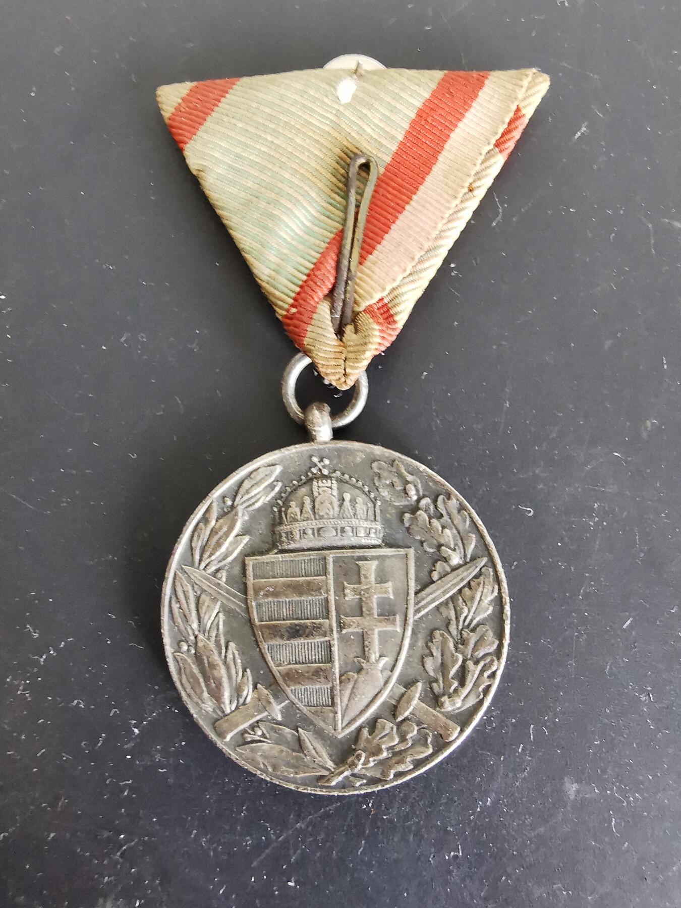 老王徽章第130期