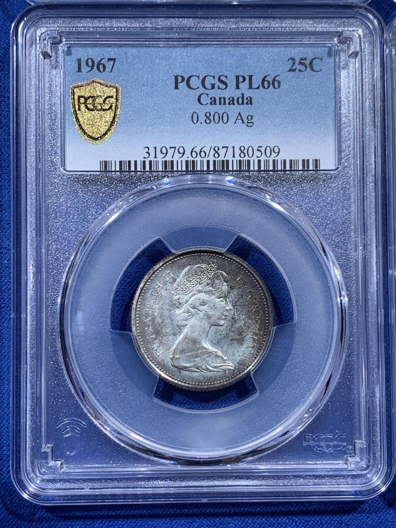 《竞宝斋》第395场 周日，周一，2场连拍 （全场包邮） 四枚一组 PCGS PL65RD/PL64/PL66/PL65 加拿大1967年建国百年1分/10分/25分/50分，PL大多是白币，重彩币还能有镜面感非常难得。3枚银币都是重彩，实物非常漂亮