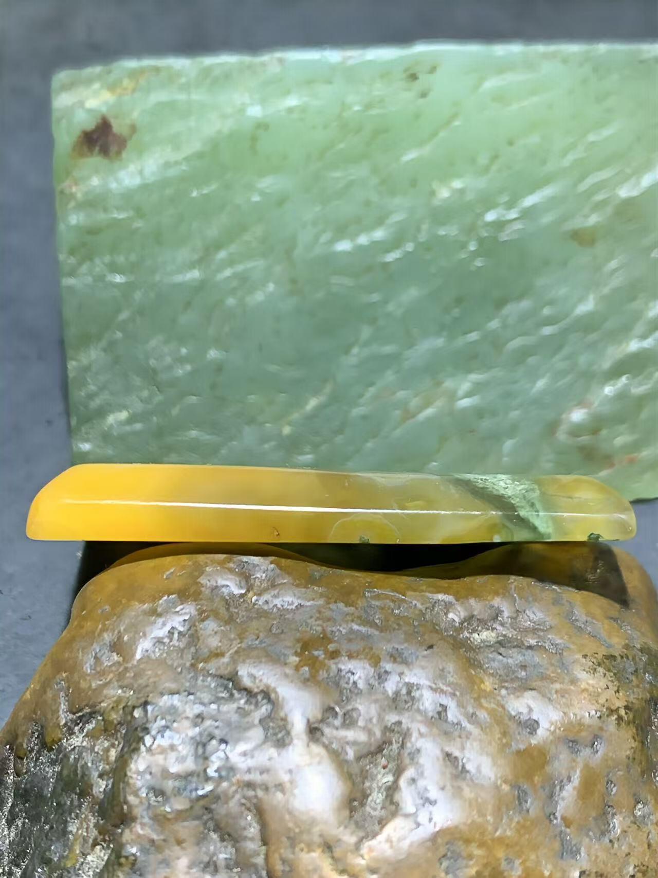 天然双色料水草玛瑙牌子一块，