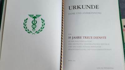 嘉宝良覃世界勋赏第10期拍卖 东德海关30周年奖章证书