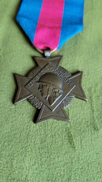 嘉宝良覃世界勋赏第10期拍卖 法国二战志愿参战奖章