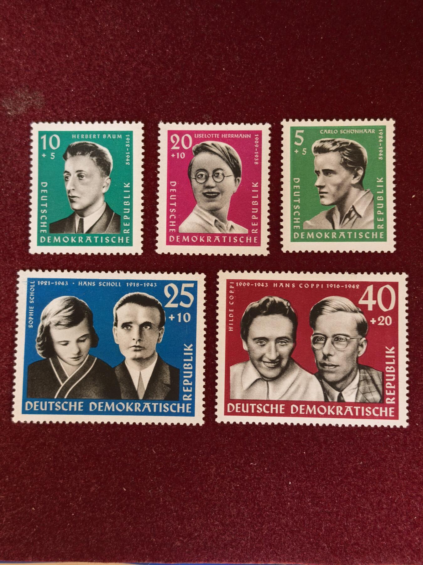 联合阁邮币社™ ——“精品多国邮票” 东德1961年 反法西斯战士 全套 (背有掉胶)