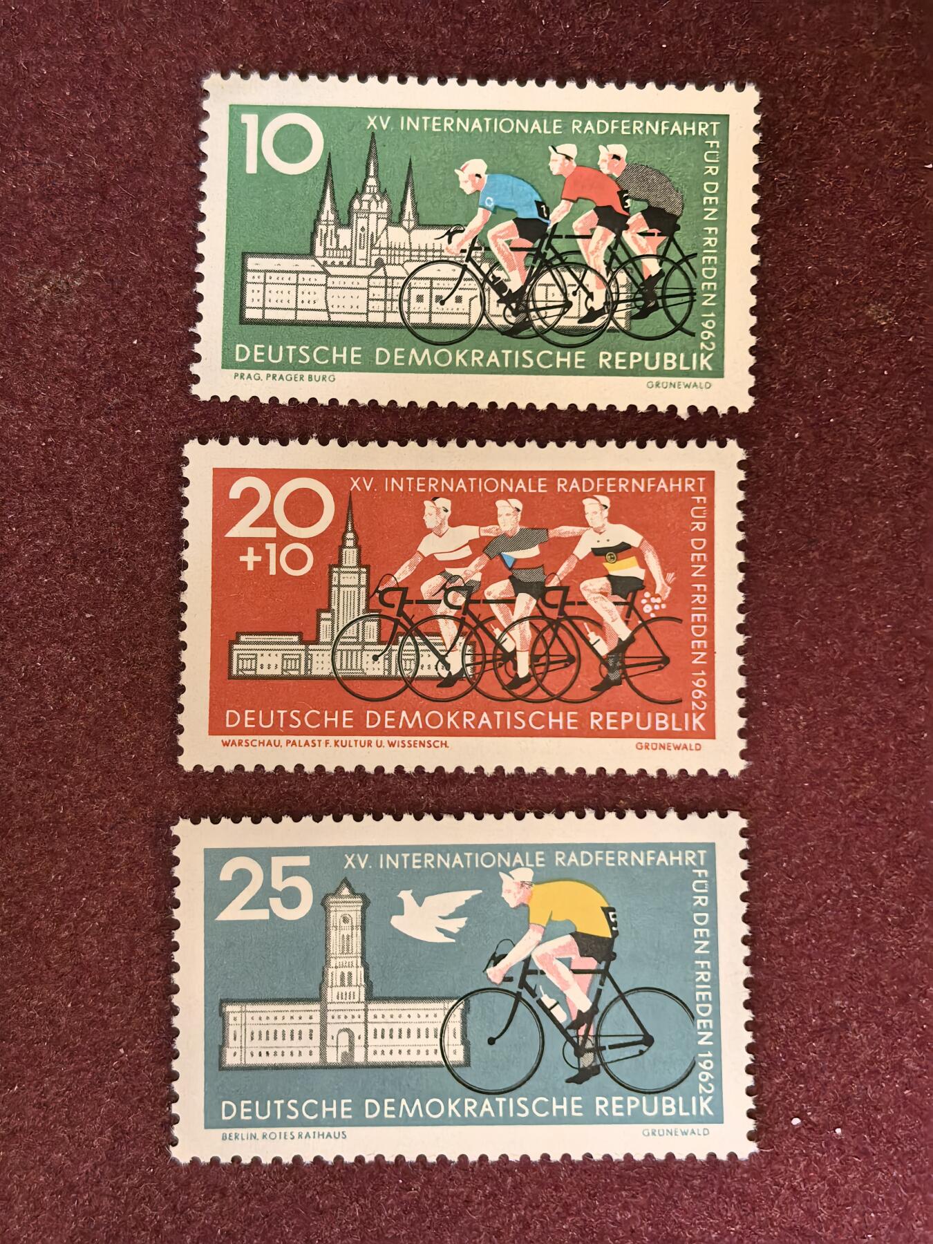 联合阁邮币社™ ——“精品多国邮票” 东德 1962年 国际和平自行车赛 3全 (背有掉胶)