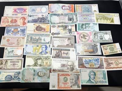 《外钞收藏家》第五百四十一期（本期有精品裸币版本系列、套币、靓号日元、热门评级）（本平台长期征集拍品、欢迎藏友们联系合作） - 几十张入门超一起 除个别轻微小潮点以外 其他全部全新