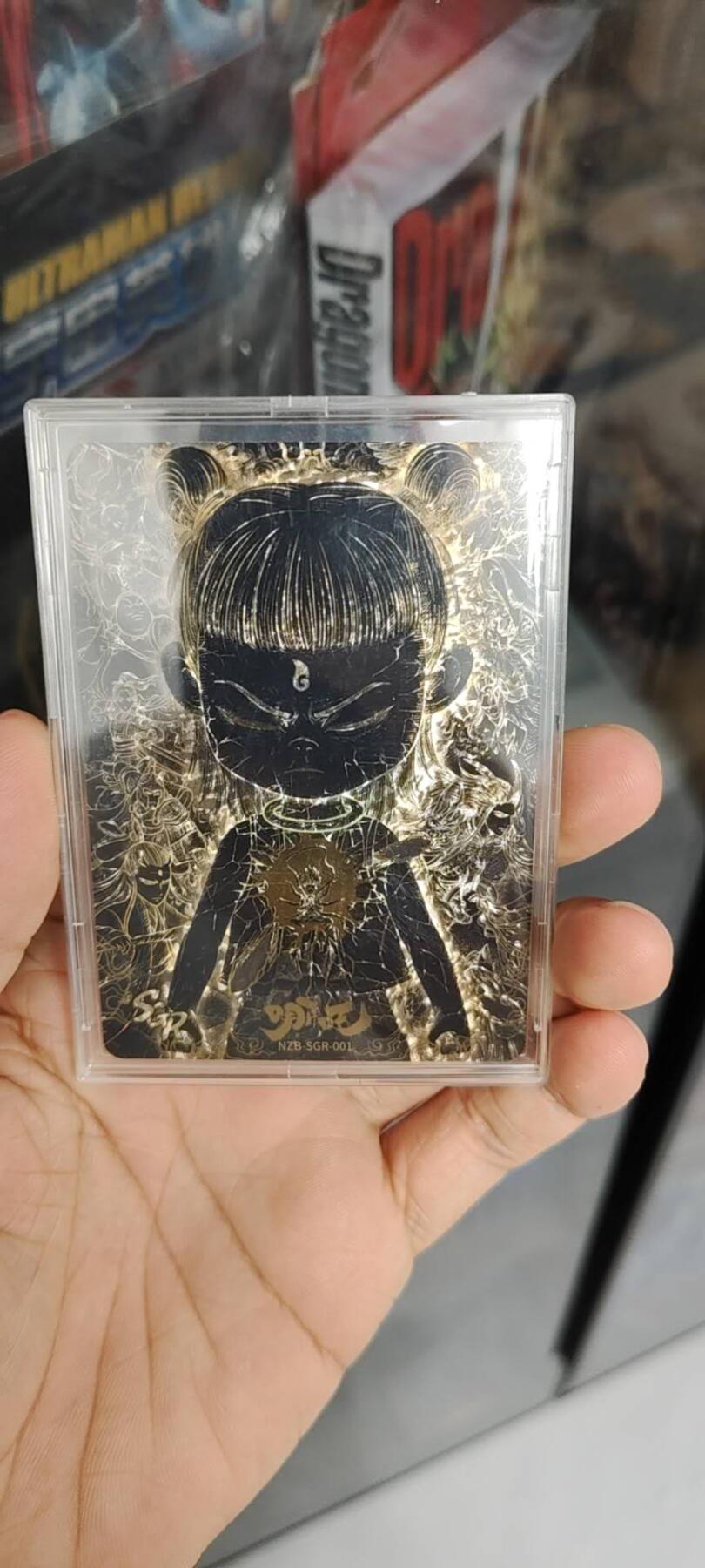 秋原瞳的小店第十六期（火辣辣的夏天，卡游最火哪吒和昆仑万象最火项目激情碰撞） 卡游哪吒黑金sgr超级美品，无瑕疵，白点划痕，评级硬控党不要错过，送一对cr，sgr各哪吒敖丙