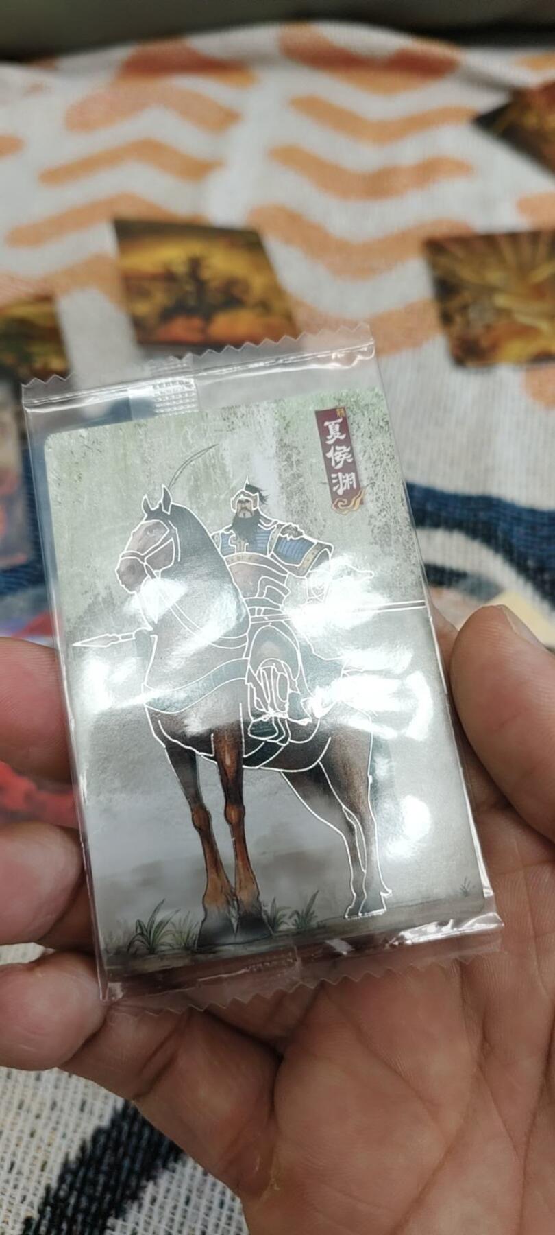 秋原瞳的小店第十六期（火辣辣的夏天，卡游最火哪吒和昆仑万象最火项目激情碰撞） x魔法士众筹权迎东散卡5张原袋，3张银边