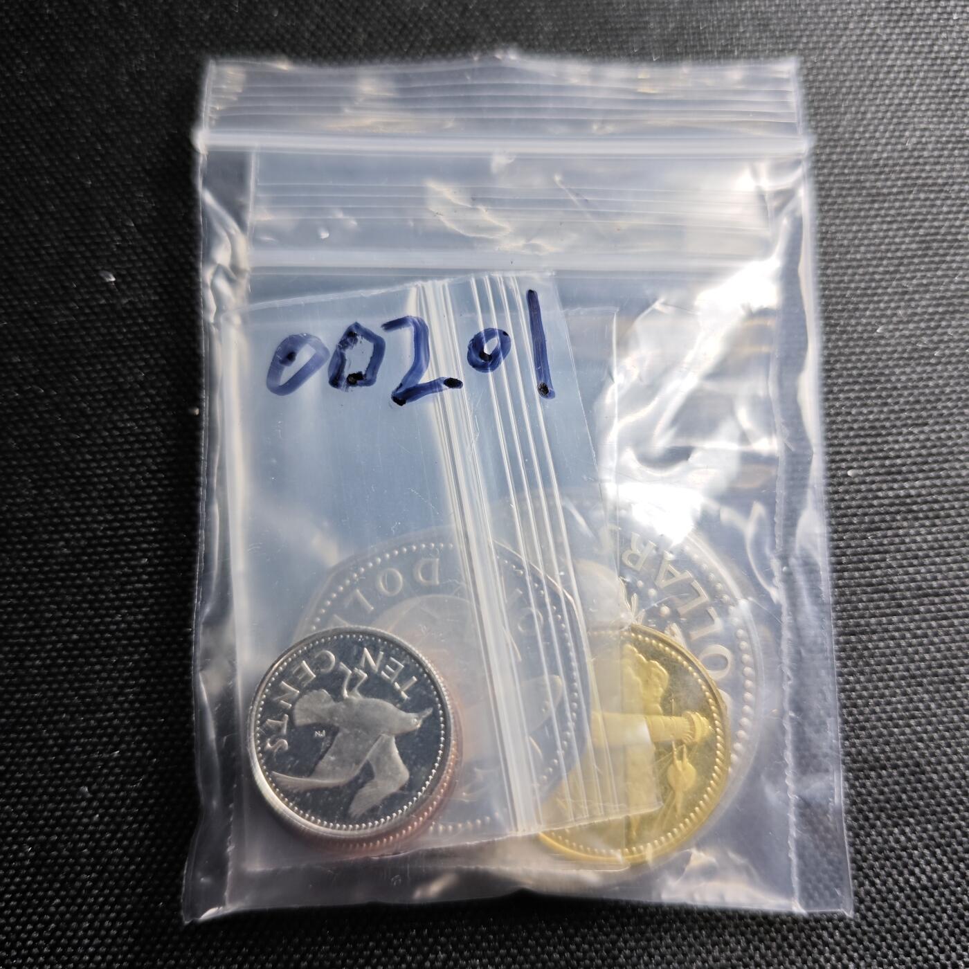 KK钱币收藏小铺 第300期 百期特拍3连拍第2场  周末发货  1973巴巴多斯大小面值精制币 一套