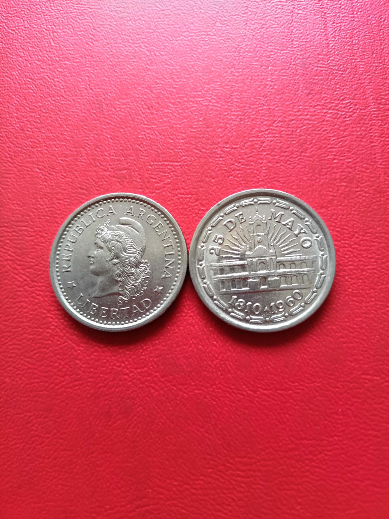 【云涧收藏】第三十九场 阿根廷1960年1比索流通币和纪念币2枚