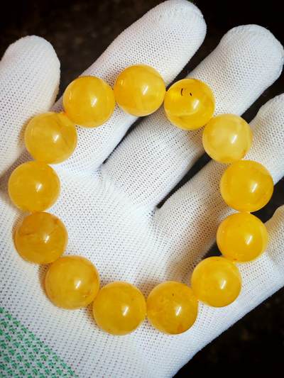 ❤️满蜜满色妖孽花纹鸡油黄蜜蜡圆珠手串(50439)尺寸约15.6mm13颗重量26.4g - ❤️满蜜满色妖孽花纹鸡油黄蜜蜡圆珠手串(50439)尺寸约15.6mm13颗重量26.4g