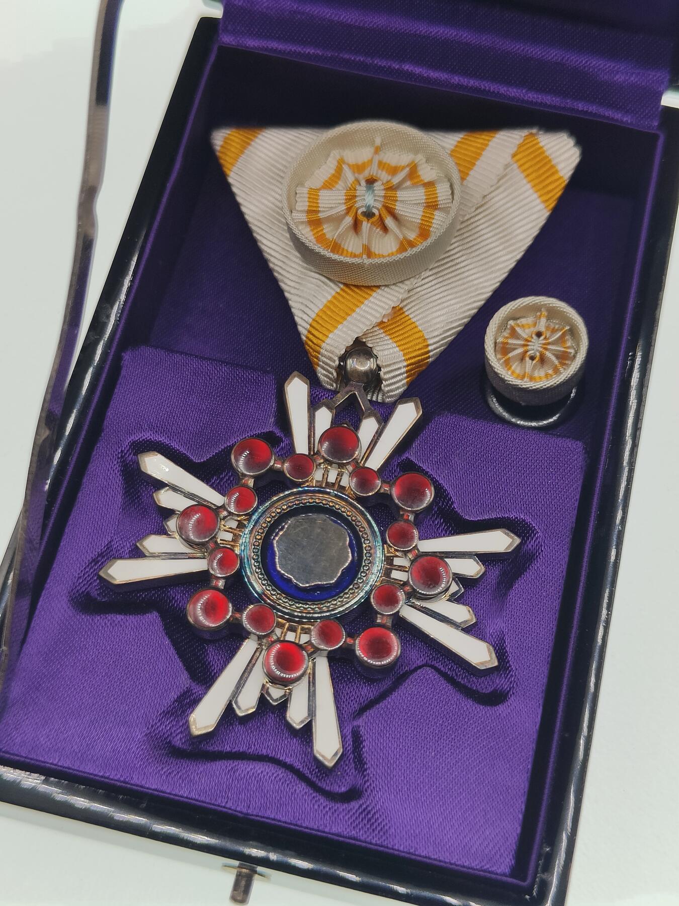 0元起拍勋章 第272期 咸鱼国勋章拍卖专场 6月29日（周日）下午6：00开始 美品日本四等瑞宝章银制带盒略