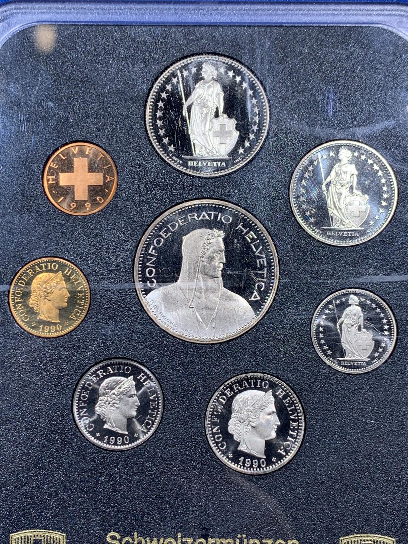 《竞宝斋》第396场 周日，周一，2场连拍 （全场包邮） 瑞士 1990年 八枚套 不同面值 原厂封装 精制PROOF 套币