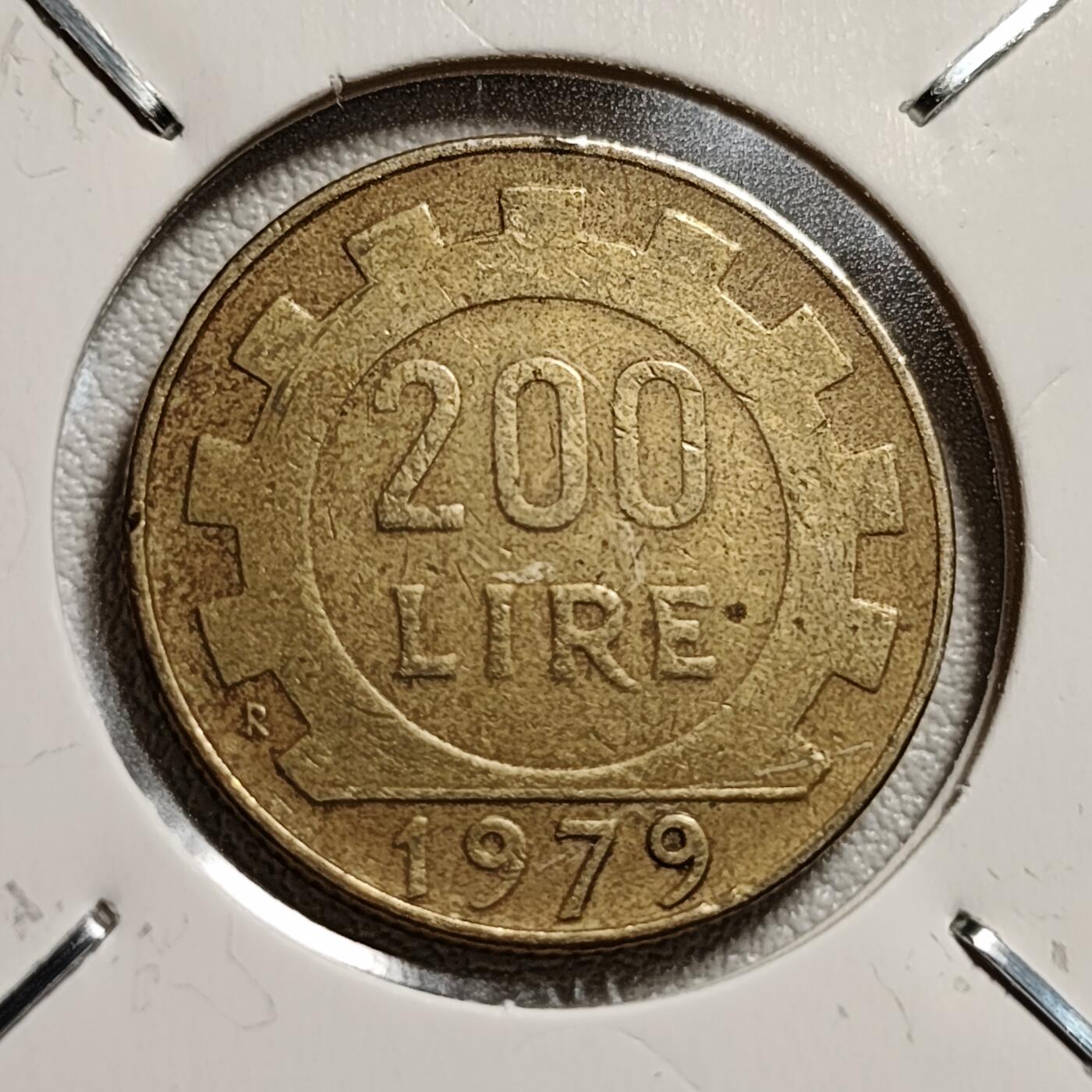 泉币菌-第44场-各国钱币 意大利1979年200里拉 丰收女神 齿轮 铝青铜币 外国硬币 24mm 